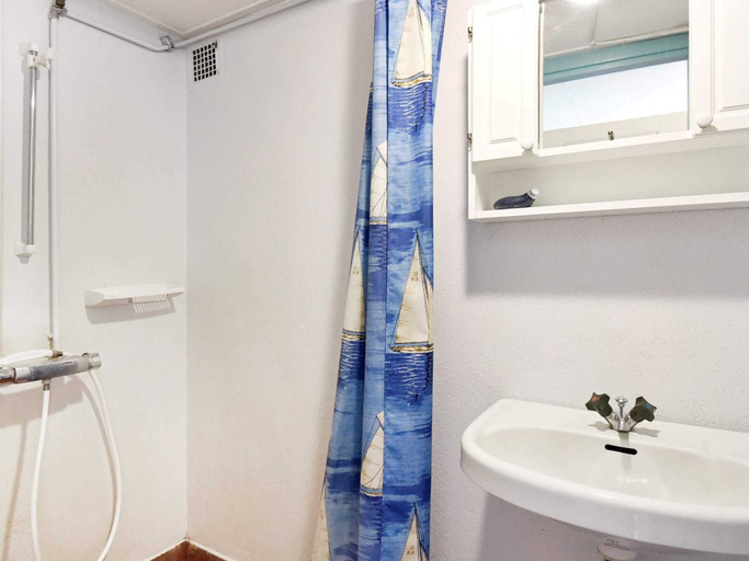 Others 4, 8 Person Holiday Home in Salen, Malung