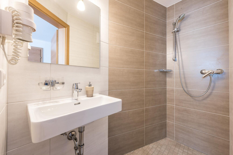 Room 4, Appartements Sulzer - TOP 15, Zell am See