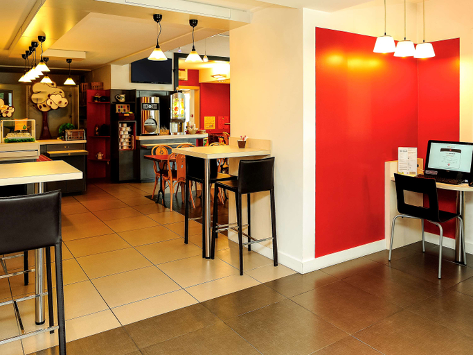 Food & Drinks 5, ibis Lyon Est Beynost A42, Ain