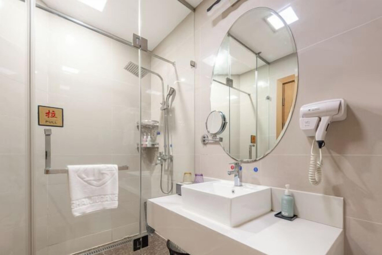 Bathroom 3, Jiugang Hotel, Shanghai
