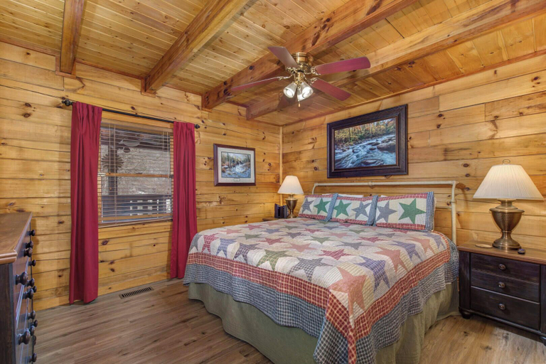 Bedroom 2, Smoky Mountain Memories, Sevier