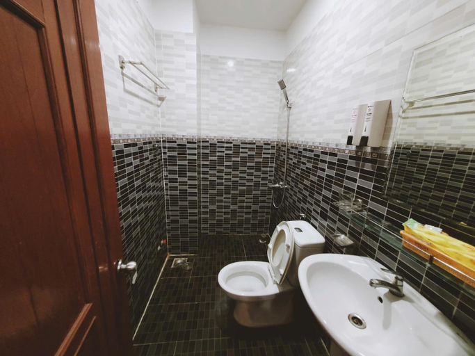 Bathroom 5, Khang Manh Hotel, Tân Bình