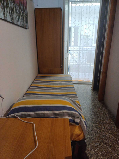 Bedroom 3, Super Central Rooms, Cagliari