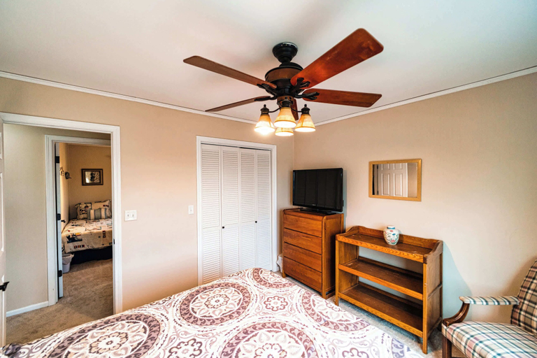 Others 4, Osage Beach Getaway Lake Views Pet Friendly!, Camden