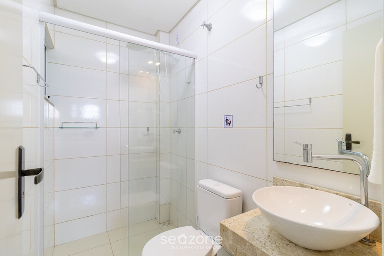Bathroom, Ap W/bbq 2 Bedrooms 900m From the Beach \- Rob203, Florianopolis