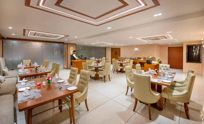 Food & Drinks 5, SK Lords Inn Ahmedabad, Ahmadabad
