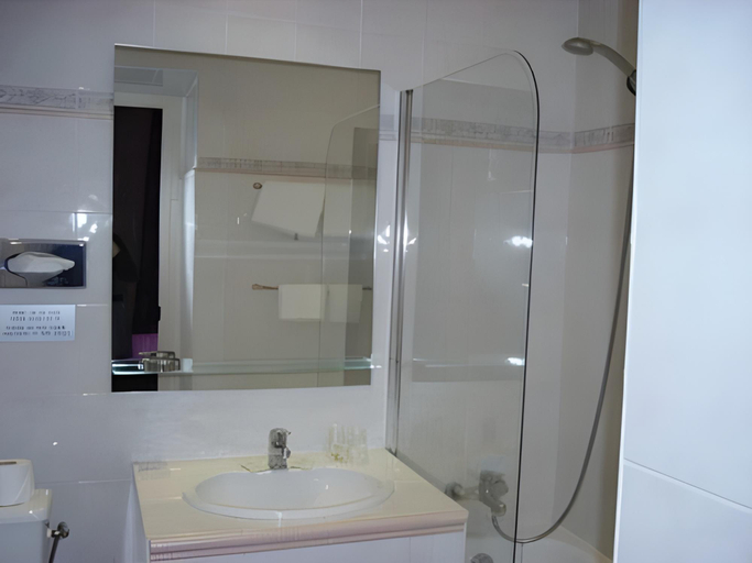 Bathroom 2, Hotel Aria, Alpes-Maritimes