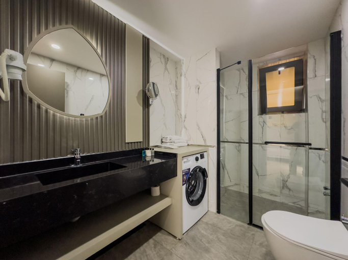 Bathroom 5, Leaf River Suites, Antalya