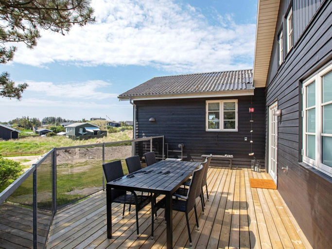 Others 5, Holiday Home in Blokhus, Jammerbugt
