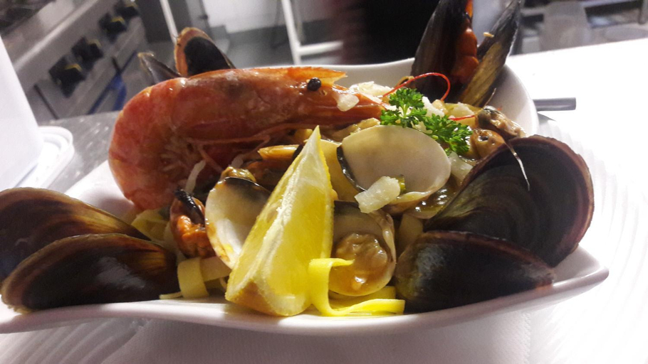 Food & Drinks, Hotel de la Mer - Barcares, a 100 m de la plage, Pyrénées-Orientales