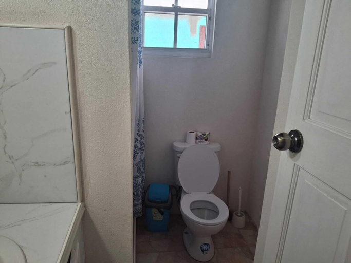 Bathroom 5, BLR Villas Dover Beach