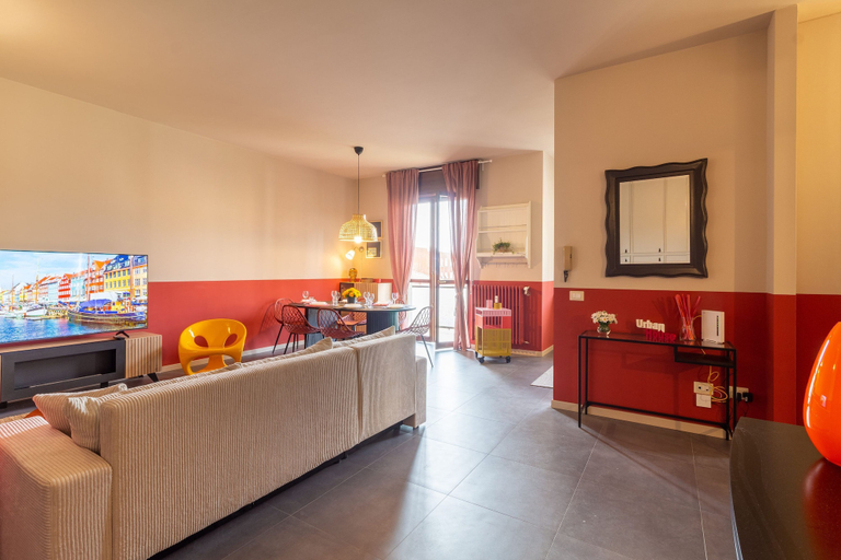 Room 2, Urban House - 301 in Monza, Monza and Brianza