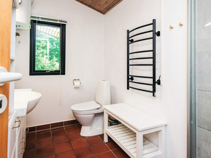 Bathroom 3, 6 Person Holiday Home in Glesborg, Norddjurs
