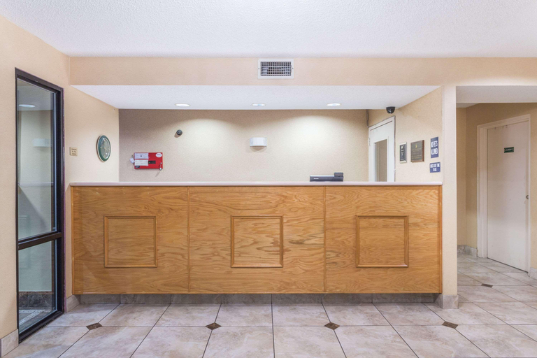 Public Area 3, Super 8 by Wyndham Slidell, Saint Tammany