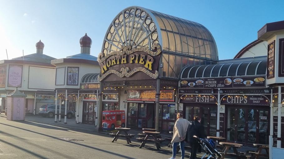 Exterior & Views 2, 1Bd Winter Garden Gem Close To The Beach, Blackpool
