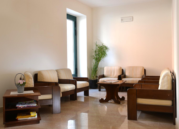 Public Area 2, Hotel Siena, Verona