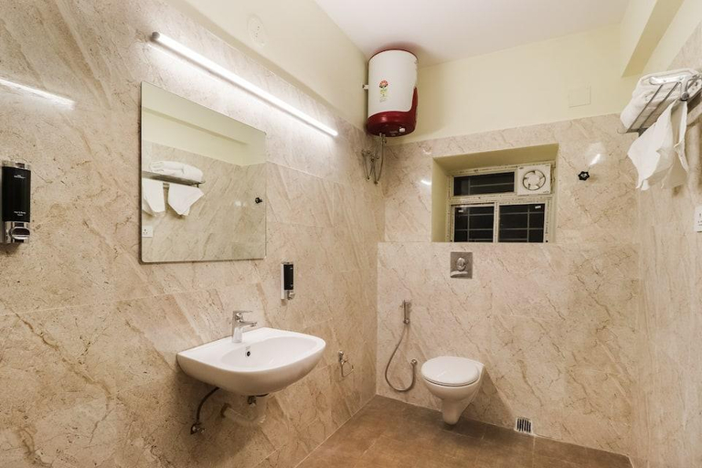 Bathroom, Hotel O Executive Stays Akankha, North 24 Parganas