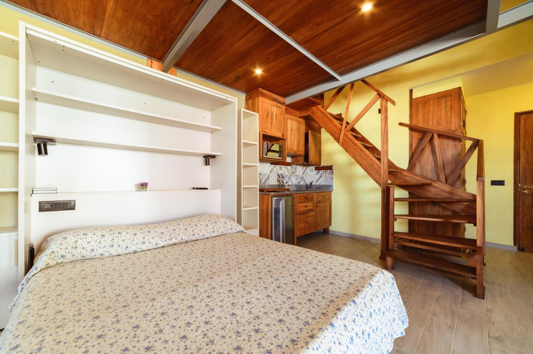 Bedroom 3, Hotel Chalet des Roses, Analamanga