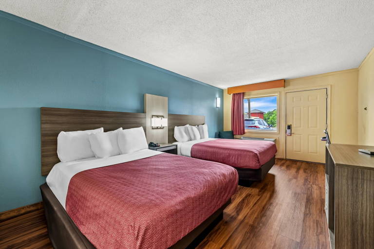 Bedroom 4, Econo Lodge Charlotte Airport Area, Mecklenburg