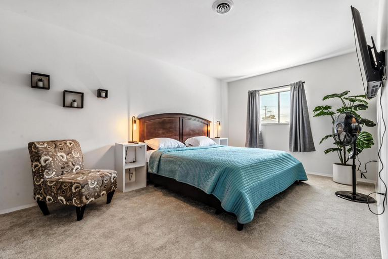 Bedroom 2, The Mulberry, Hocking