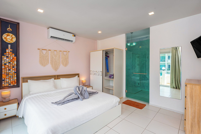 Bedroom 4, Kata Hill Sea View Hotel, Phuket Island