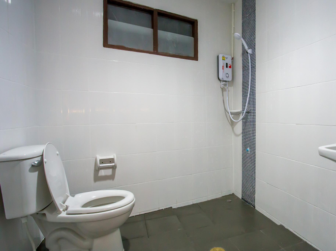 Bathroom 4, First Residence, Mae Rim