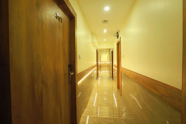 Others 5, Hotel Karishma Dadar, Mumbai City