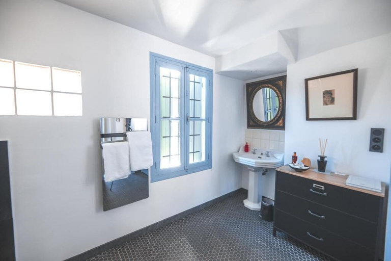 Bathroom 5, Villa Kumquats, Hérault