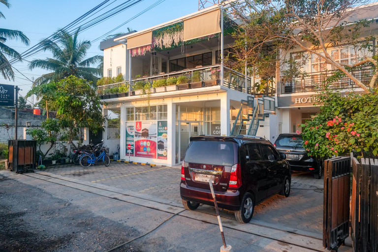 Exterior & Views 2, Urbanview Hotel Syariah Hapsari YIA, Kulon Progo