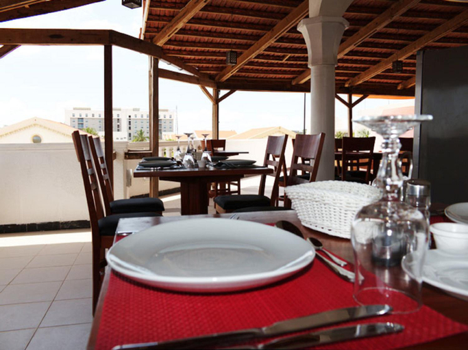 Food & Drinks 5, Hotel Les Orchidees, Cotonou