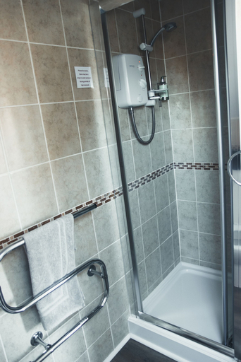 Bathroom 3, Pinewood B&B, Pembrokeshire