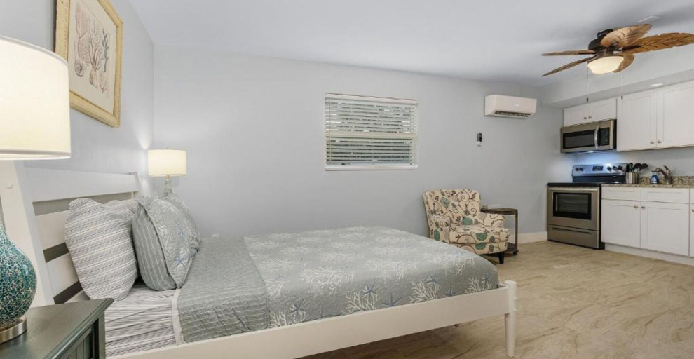 Bedroom 2, Matlacha on Shoreview, Lee