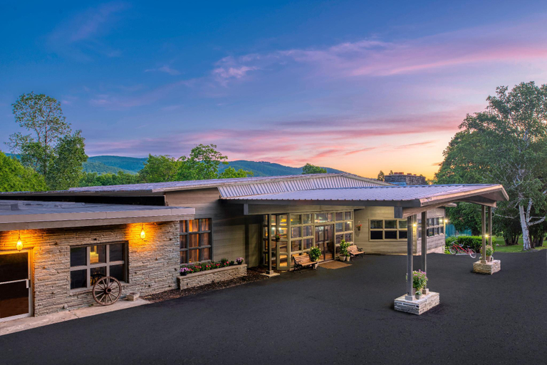 Others 3, Roaring Brook Ranch and Resort, Warren