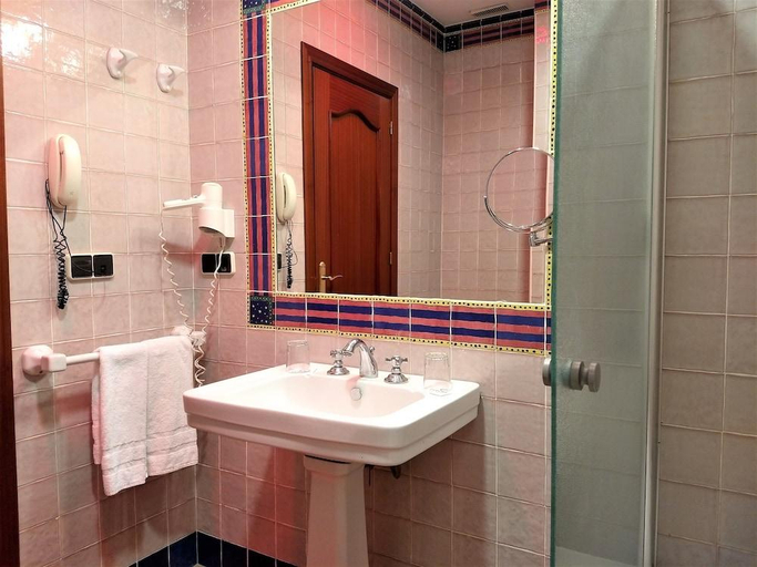 Bathroom 4, ALEGRIA El Cortijo, Huelva