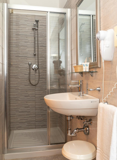 Bathroom 3, Hotel Nazionale Lido di Jesolo, Venezia