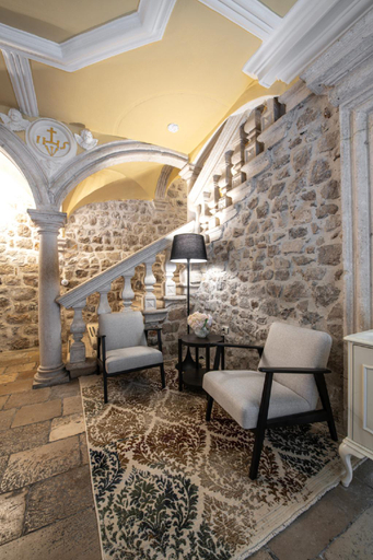 Others 3, Palmotta Palace, Dubrovnik
