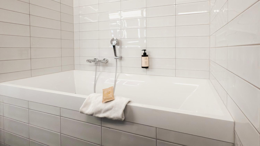 Bathroom 5, Hotel des Vosges, BW Premier Collection, Bas-Rhin