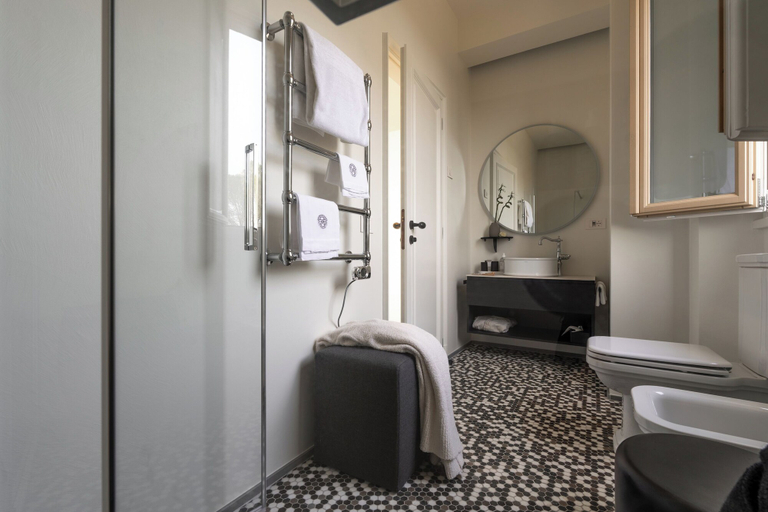 Bathroom 4, One Belvedere Tuscany, Siena
