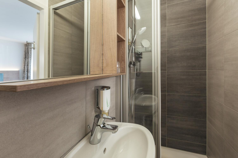 Bathroom, Garner Hotel Hamburg Nord, Hamburg