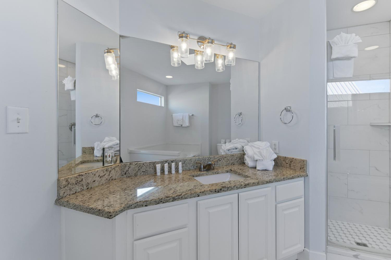 Bathroom 1, The Herron with Pool, Baldwin