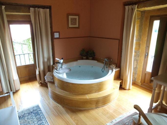 Bathroom, Palacio Garcia Quijano Hotel, Cantabria