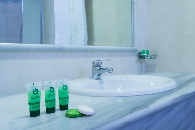 Bathroom 5, Naxos Palace Hotel, South Aegean