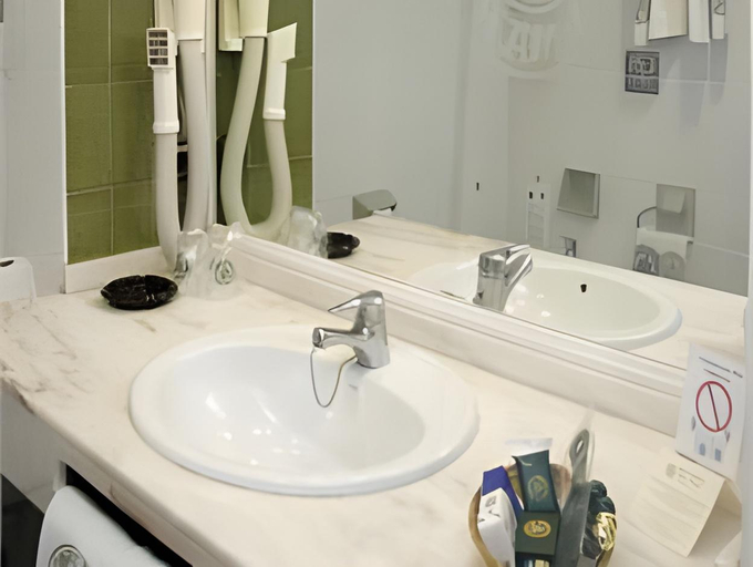 Bathroom 5, Hosteria del Mar, Castellón