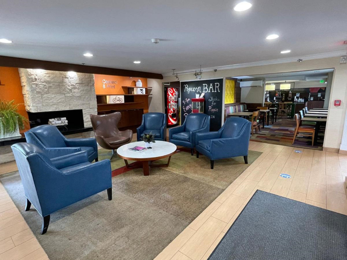 Public Area, Baymont By Wyndham Dayton North, Montgomery