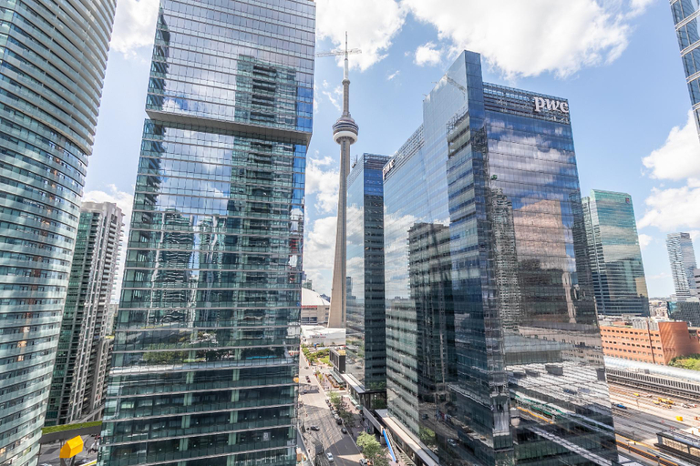Food & Drinks, Maple Leaf Suites, Toronto
