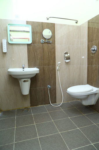 Bathroom, Sri sapthagiri lodge, Prakasam