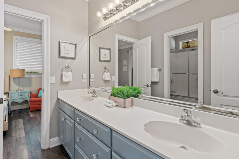 Bathroom 4, Yellow Bird, Okaloosa