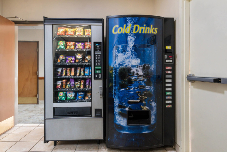 Food & Drinks 5, Quality Inn & Suites - Granbury, Hood