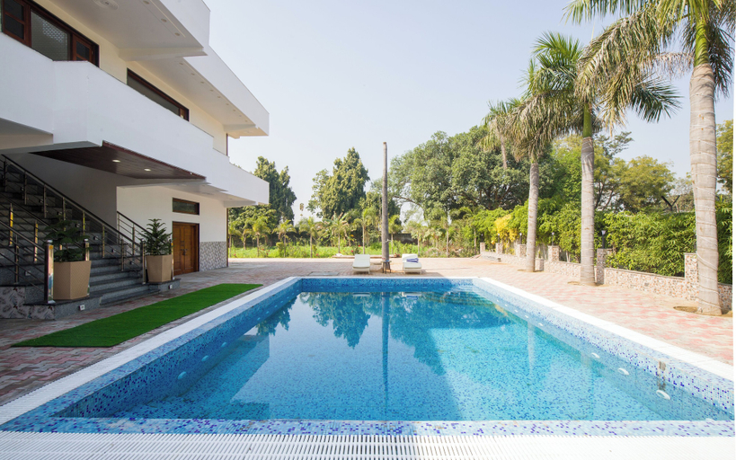Sport & Beauty 4, ELIVAAS Ivory Estate Pet-friendly Farm, Faridabad