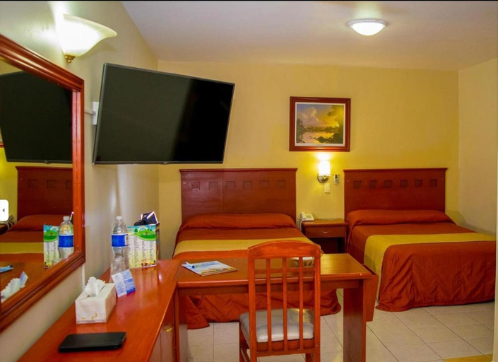 Others 3, Hotel NV, Zapopan